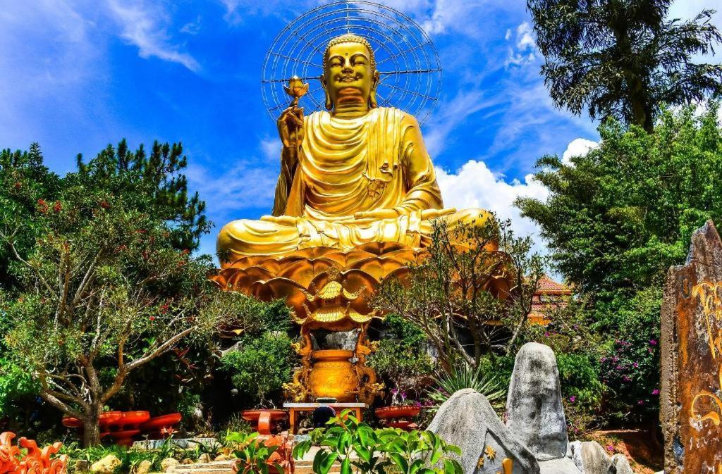 ホテル Hodota The Blessed Virgin Dalat エクステリア 写真